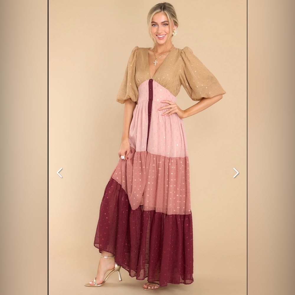 Better Be Good Mauve Maxi Dress
AURA size small Ted dress boutique holiday maxi